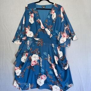 City‎ Chic Dress Womens 24 XXL Blue Floral V-Neck Flutter Sleeve Boho Whimsy